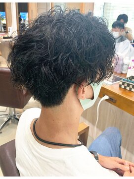 ラ メール ヘア デザイン(La mer HAIR DESIGN) センターパート×強めスパイラル