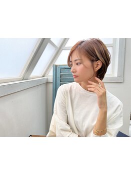 latvaは大人女性向けの美容と空間をご提供。自慢の髪質改善、縮毛矯正をゆったりとした個室空間でお届け♪