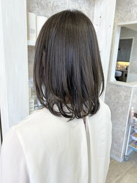 キャアリー(Caary) 福山市美容室Caary 大人可愛いサラツヤレイヤースタイル