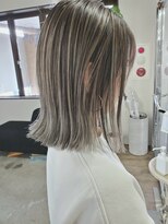 ニコ(nico...)&nbsp;バレイヤージュ×白髪ぼかし