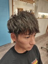 カットハウス ティーズ CUTHOUSE T's ハイライト/ツーブロック/マッシュパーマ/波巻き/ウルフ/men's