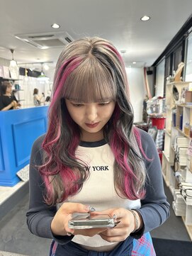 ナービス(NARVIS) 相性抜群色のブロックカラー