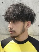 メンズミディアムパーマツイストスパイラルパーマセンターパート