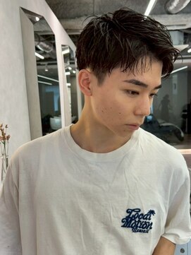 ポーチバイハニー オモテサンドウ(PORCH by HONEY omotesando) アップバング/ツーブロック/スパイキーショート/ブルーブラック3