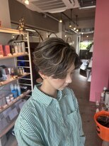 グート ヘアーメイク(gut HAIR MAKE)&nbsp;ショートヘア ハイライト センターパート メッシュ