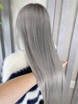 ルシード(LUCIDO STYLE JAPAN)&nbsp;複雑履歴から理想のシルバーに辿り着いたバレイヤージュ