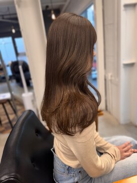 エル バイ ホーム(L by HOME) 透明感ベージュ　モカブラウン　艶感カラー　ベージュヘア