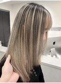 池袋ブリーチハイトーンカラーブロンドデザインカラーシルバー