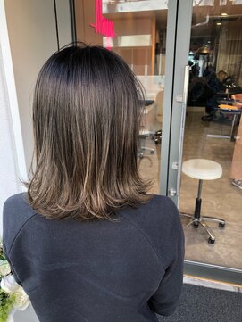 ヘアメイクミワ(HAIR+MAKE MIWA) グラデーションハイライト