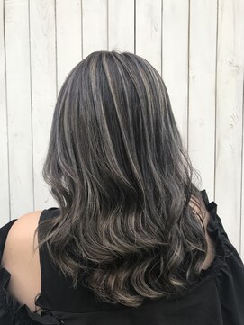 オルブ 戸塚安行店(Oluve) ハイライト/デザインカラー/アッシュベージュ/ヘアカラー