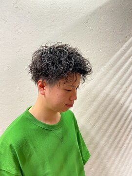 髪屋 スパイラルパーマスタイル