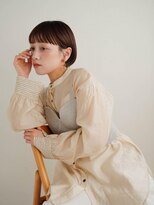 ムク 甲府(muku.)&nbsp;ミディアムヘア/斜めバング/グレージュカラー/甲府駅