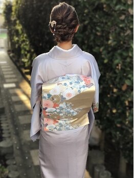 カローラ(COROLLA)の写真/≪入学式/卒業式/七五三/成人式≫特別な日の着付けはベテランスタイリストにお任せ＊セット・メイクも◎