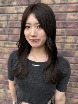 シエスタ(SIESTA) センターパート　ロング　ダークアッシュ　ブラウン　髪質改善