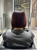 ぱつっとボブにワインレッド