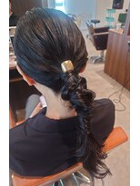 ビスポーク(BESPOKE)&nbsp;20代30代大人可愛いお呼ばれスタイル編みおろしグレージュ