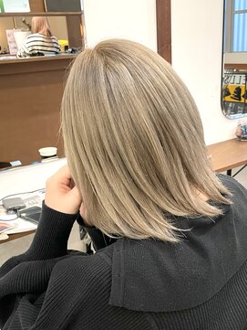 ルイ(ROUIS produced by LUCK 津田沼) ROUIS 津田沼 ハイトーンミルクティー