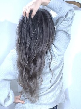 ブレイズヘアー(BLAZEhair) 【超ナチュラル】グレージュバレイヤージュ×ブリーチ２回