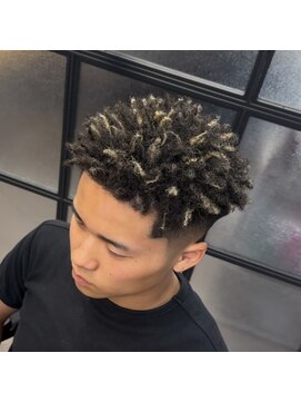 カイ(X) メッシュ スパイキーアフロ