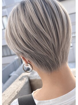 アンフィ ヘアー(Amphi hair) ショート