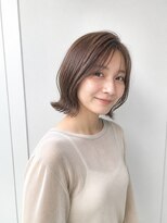 セレスト 心斎橋店(CELESTE)&nbsp;外ハネミディアムレイヤー×流しバング×モカベージュ