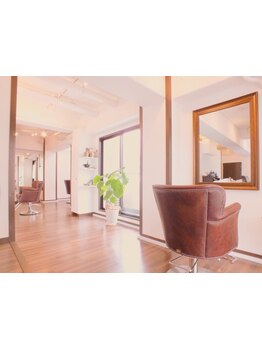 ゆったりした空間でリラックスしながら、周りを気にせず相談出来る♪ 綺麗になる時間を楽めるサロン◇