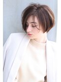 フォギーベージュのオーガニクスショートボブ