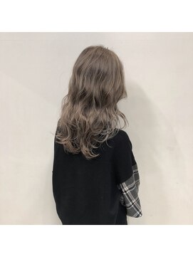 ラッド 心斎橋店(RAD) ホワイトベージュ