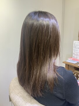 ユーネリー(U-NERY) セミロングスタイル