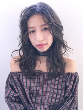 アイティー バイ アルバム 浦和店(IT by ALBUM) 無造作ロングヘア_カーキグレージュマッシュショート_8767