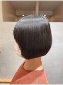 コンパクトなボブスタイル