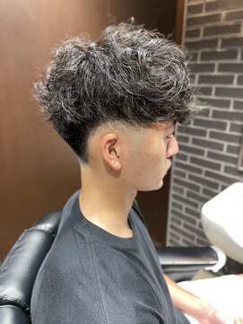 ヒロギンザ 八重洲店(HIRO GINZA) サイドグラデーション〈理容室〉東京/八重洲/日本橋