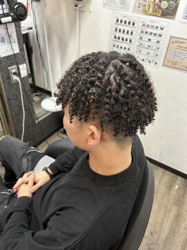 ヘアーグランデシーク(Hair Grande Seeek) 針金パーマ 束残しスタイル