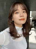 アンガーデン(Une GARDEN)&nbsp;ミディアムレイヤー/イメチェン/美髪/前髪カタログ