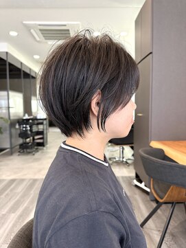 ビューエヒメ(VIEW EHIME) 大人ラフウェーブ20代30代40代ボブブラウンスウィングショート