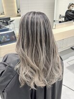 ヘアスペース リズム グリーン(Hair space Rizm green) バレイヤージュ