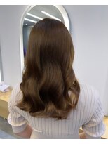 ジーナ 本八幡(Zina)&nbsp;大人かわいい20代30代40代小顔ショコラベージュ　Zina本八幡