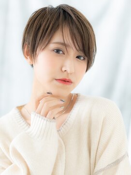 ドクターズサロン LAB 小山店 斜めバング大人かっこいい小顔束感ショートm小山20代30代40代