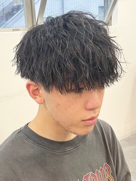 バース バイ ハピネス(BIRTH by happiness) 奈良men's緩め縦落ちツイストスパイラルパーマ