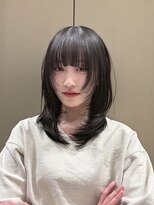 ジョエミバイアンアミ(joemi by Un ami) ウルフレイヤー/ミディアムレイヤー/グレージュカラー