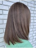 30代40代大人かっこいいグレージュハイライト××ミディ