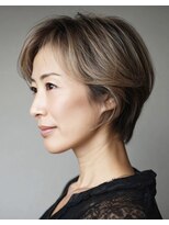 ハーツ(Heart's) 白髪ぼかし/イメチェンヘアスタイル/前髪カタログ/ショートボブ