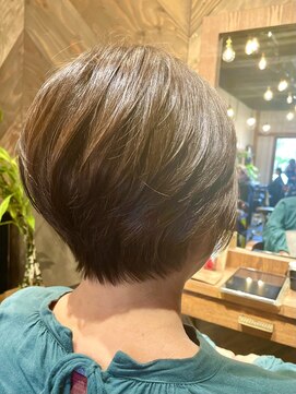 ヘアードレスビュー(hair dress V.I.E.W) ショート
