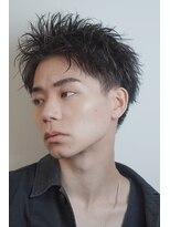 オーシャントーキョー ホワイト 原宿(OCEAN TOKYO WHITE)&nbsp;暗めカラーツーブロックスパイキーアップバングショート