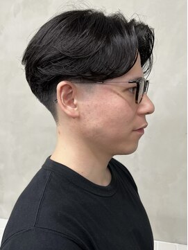 ニコ トウキョウ 渋谷(nico TOKYO) 刈り上げセンターパートテーパーフェードカットニュアンスパーマ