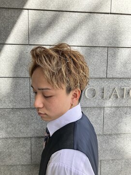 ゴットラトゥール(GOTTO LATOUR) ハイライト/ハイライトカラー/メンズカラー/金メッシュ/岡崎市