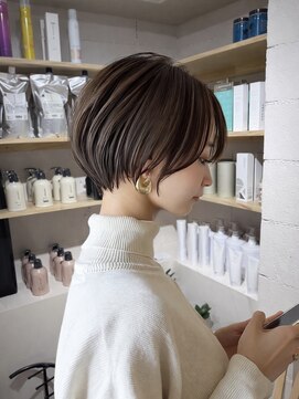 ミー 岡崎(mii) 小顔ショートボブ