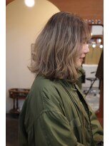 チャプター 問屋町(chapter)&nbsp;髪質改善ミルクティベージュ外はねボブケアブリーチダブルカラー