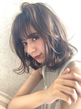 エイミー(Aimee) Aimee フェミニンボブ×ミルキーベージュ