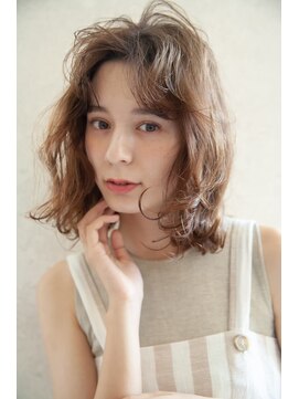 シエナ 渋谷(Siena) SIENA ロリポップボブｘアッシュベージュ